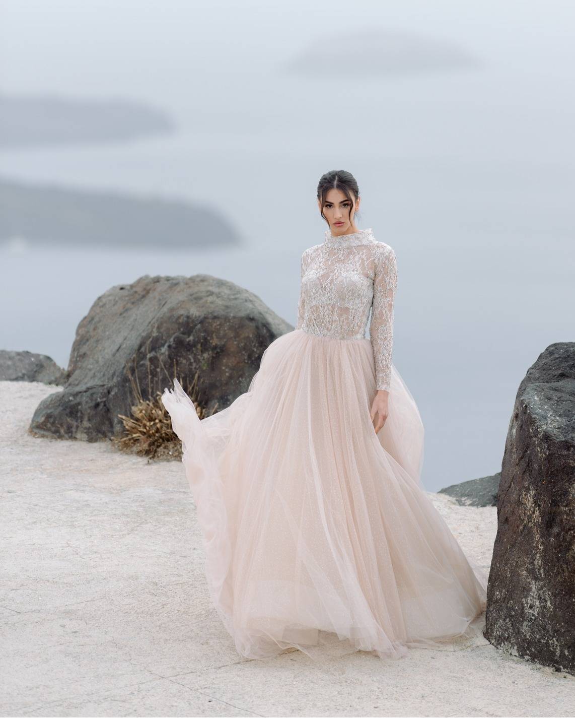 Getting married in santorini